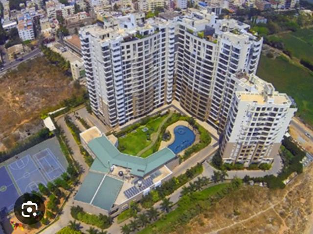 Resale | 3 BHK 1750 Sq.Ft. Apartment in SNN Raj Lakeview