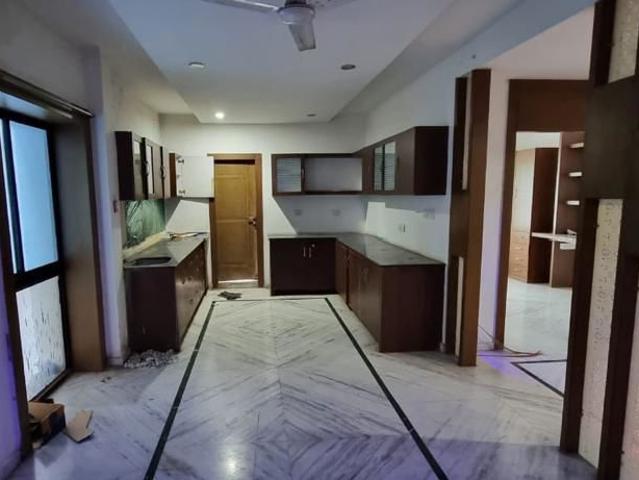 Resale | 3 BHK 1752 Sq.Ft. Apartment in Lakdi ka pul