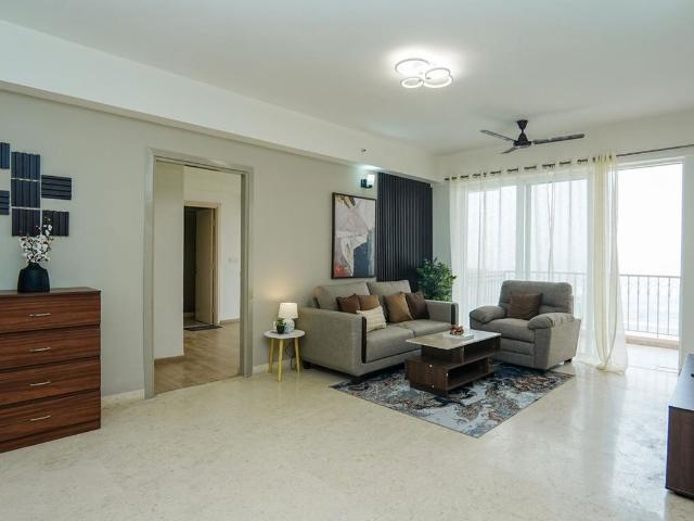 Resale | 3 BHK 1755 Sq.Ft. Apartment in DLF Regal Gardens