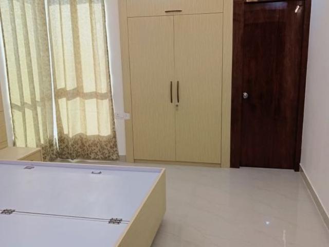 Resale | 3 BHK + 1775 Sq.Ft. Apartment in BBD Green City Sun Breeze II