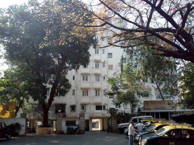 Resale | 3 BHK 1780 Sq.Ft. Apartment in Meherina Apartment