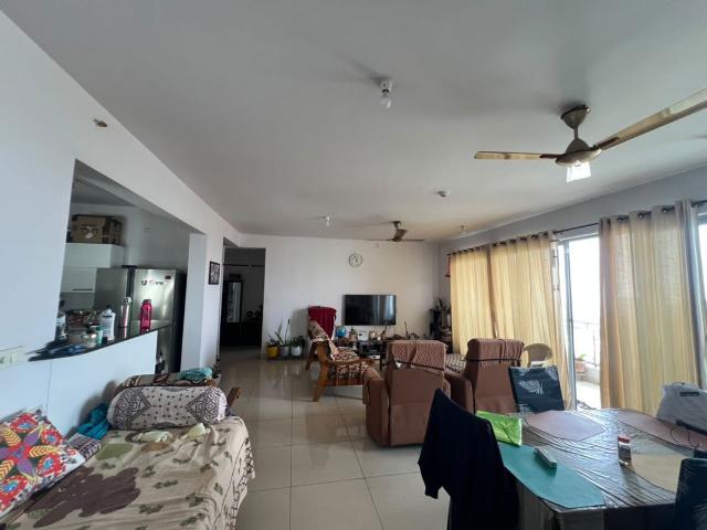 Resale | 3 BHK + 1780 Sq.Ft. Apartment in Puravankara Elita Promenade