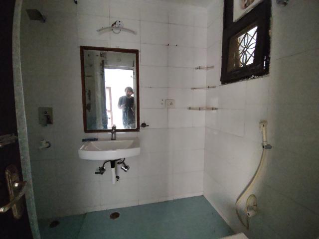Resale | 3 BHK 1795 Sq.Ft. Apartment in Parsvnath Prestige