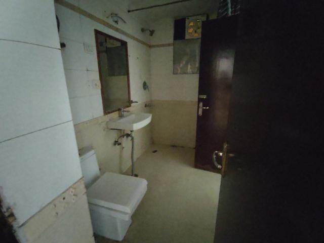 Resale | 3 BHK 1795 Sq.Ft. Apartment in Parsvnath Prestige