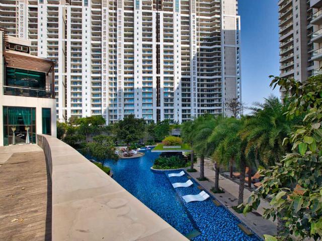 Resale | 3 BHK 1799 Sq.Ft. Apartment in DLF The Primus