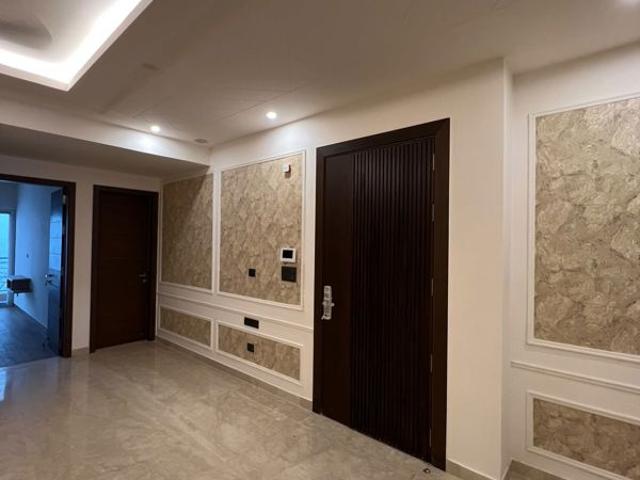 Resale | 3 BHK 179 Sq.Yd. Apartment in Raj One Good Earth