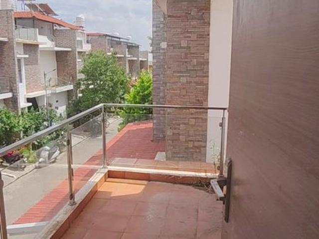 Resale | 3 BHK + 1700 Sq.Ft. Villa in Celebrity Natures Habitat