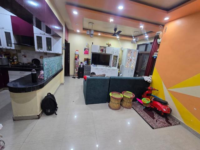 Resale | 3 BHK 1700 Sq.Ft. Apartment in BPTP Parkland Pride
