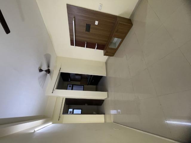 Resale | 3 BHK 1700 Sq.Ft. Apartment in Omaxe Heights