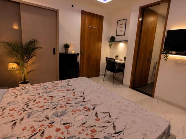 Resale | 3 BHK 1705 Sq.Ft. Apartment in Tulip Yellow