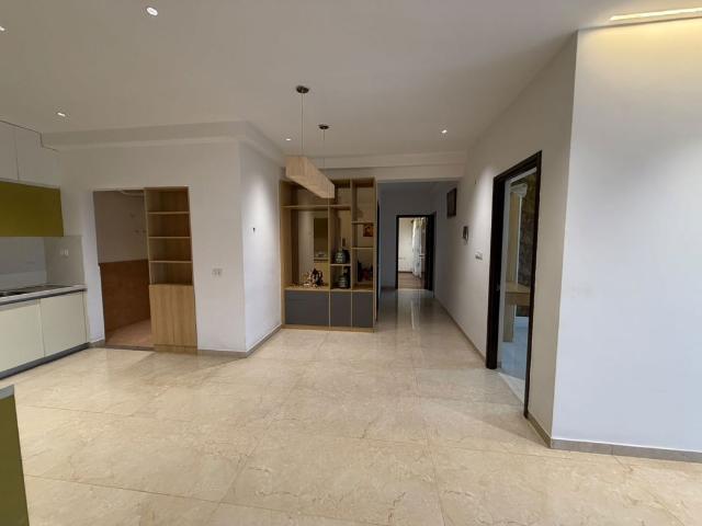 Resale | 3 BHK 1709 Sq.Ft. Apartment in RMZ Galleria