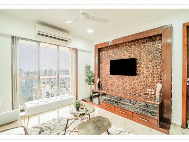 Resale | 3 BHK 1710 Sq.Ft. Apartment in Lake Front Solitaire
