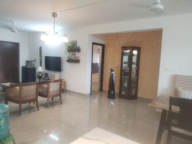 Resale | 3 BHK + 1717 Sq.Ft. Apartment in Hallmark Sunnyside