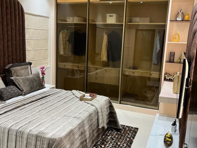 Resale | 3 BHK 1715 Sq.Ft. Apartment in Lansum EL Palacio