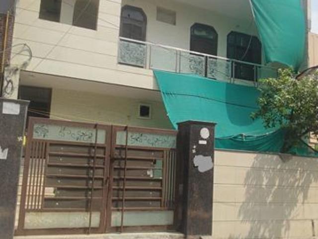 Resale | 3 BHK + 171 Sq.Yd. Independent House in Sector 7