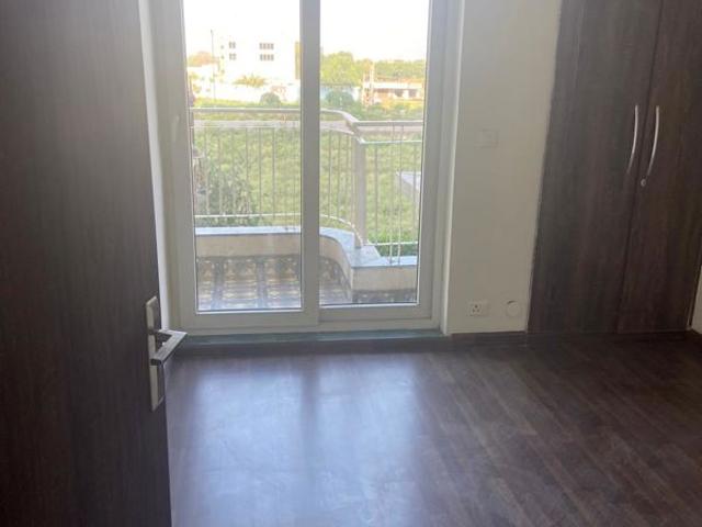 Resale | 3 BHK + 1840 Sq.Ft. Apartment in BPTP Discovery Park