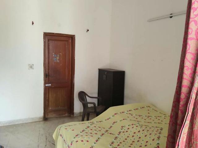 Resale | 3 BHK 1840 Sq.Ft. Apartment in Jaypee Greens Garden Isles