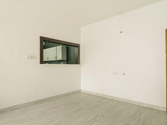 Resale | 3 BHK 1840 Sq.Ft. Apartment in Sarovar Mansion