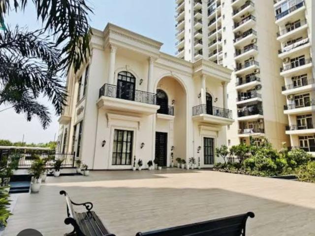 Resale | 3 BHK + 1840 Sq.Ft. Apartment in Sector 7