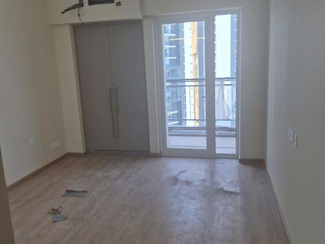 Resale | 3 BHK 1855 Sq.Ft. Apartment in Godrej Meridien