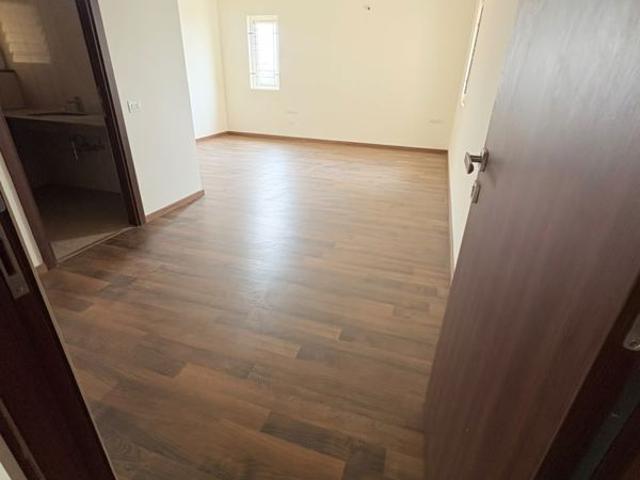 Resale | 3 BHK + 1865 Sq.Ft. Apartment in Century Breeze