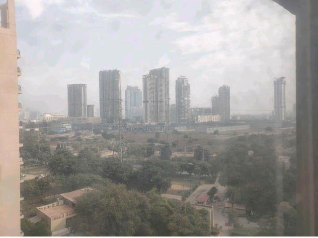 Resale | 3 BHK 1877 Sq.Ft. Apartment in Unitech Fresco