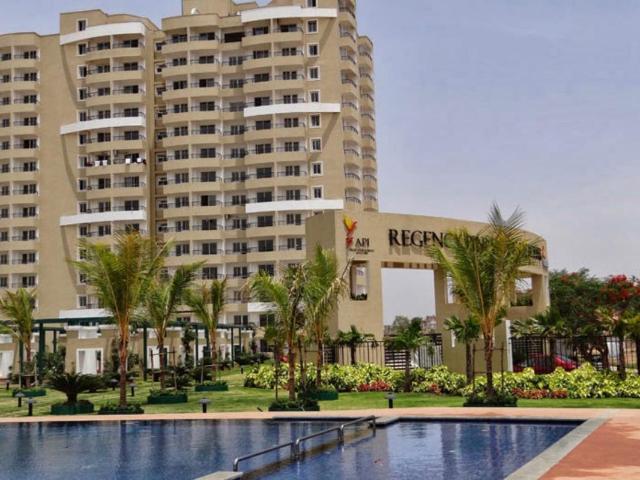 Resale | 3 BHK 1881 Sq.Ft. Apartment in Regency Pinnacle Heights