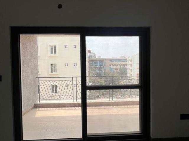 Resale | 3 BHK 1890 Sq.Ft. Apartment in Centreo