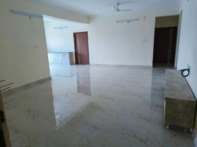 Resale | 3 BHK 1895 Sq.Ft. Apartment in Amsri Cygne