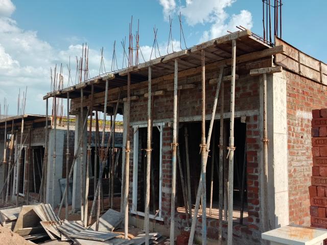 Resale | 3 BHK + 1800 Sq.Ft. Villa in Bacharam