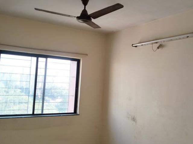 Resale | 3 BHK 1800 Sq.Ft. Apartment in Oxford Premium