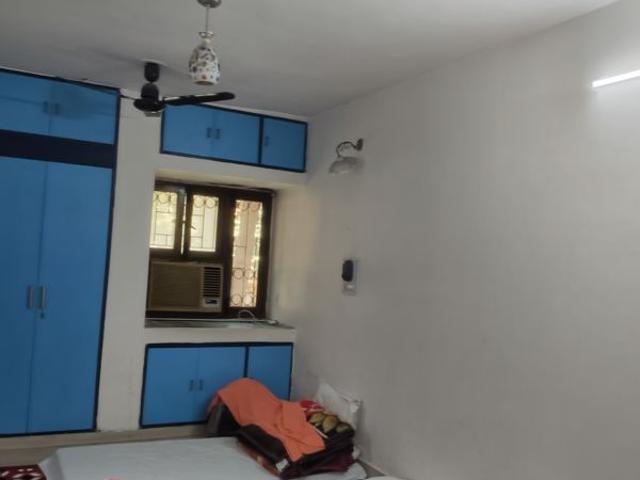 Resale | 3 BHK 1800 Sq.Ft. Apartment in Sarita Vihar