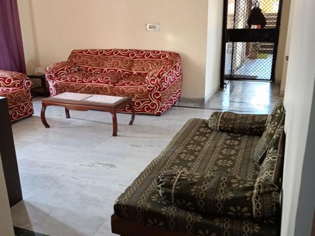 Resale | 3 BHK 1800 Sq.Ft. Apartment in Sector 56