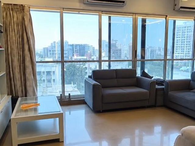 Resale | 3 BHK 1800 Sq.Ft. Apartment in Utopia Garden Grove Mall