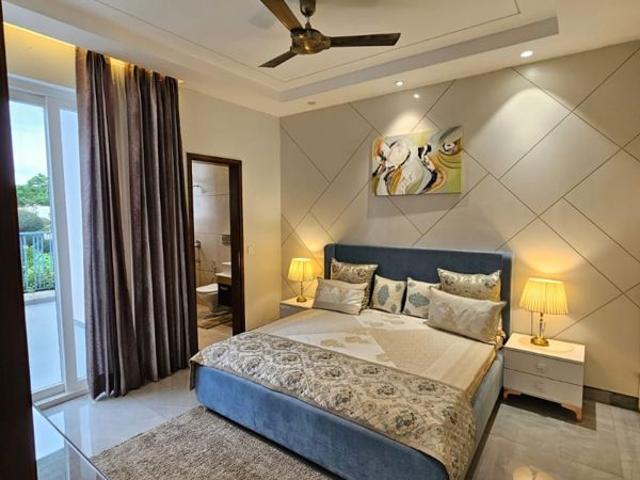 Resale | 3 BHK 1805 Sq.Ft. Apartment in Sector 91