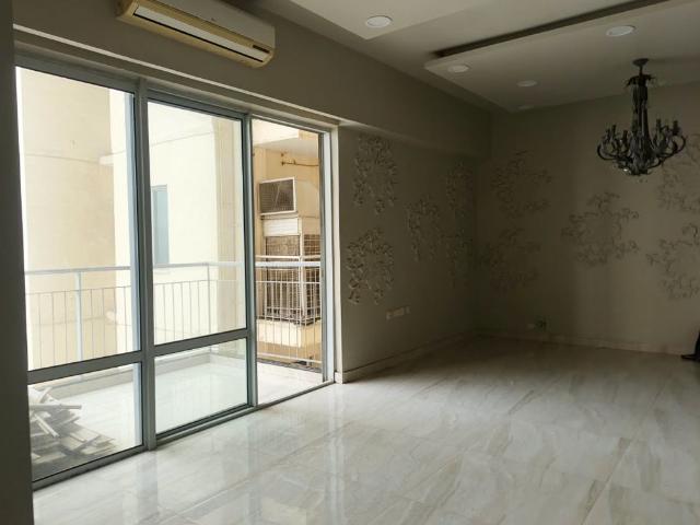 Resale | 3 BHK + 1815 Sq.Ft. Apartment in Ireo Uptown