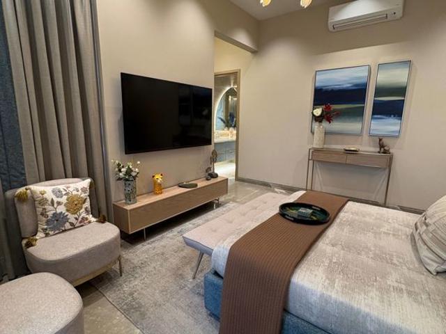 Resale | 3 BHK 1815 Sq.Ft. Apartment in Signature Global Sarvam