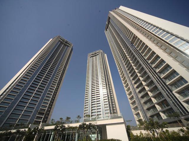 Resale | 3 BHK 1820 Sq.Ft. Apartment in Oberoi Exquisite Goregaon