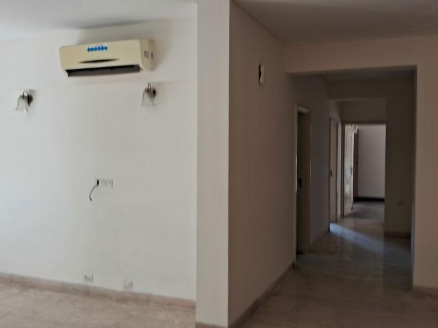 Resale | 3 BHK 1830 Sq.Ft. Apartment in Sector 66