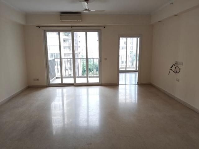 Resale | 3 BHK + 1950 Sq.Ft. Apartment in Emaar The Palm Drive The Premier Terraces