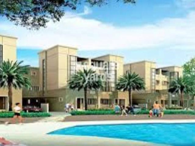 Resale | 3 BHK 1950 Sq.Ft. Apartment in Emaar The Palm Drive The Premier Terraces