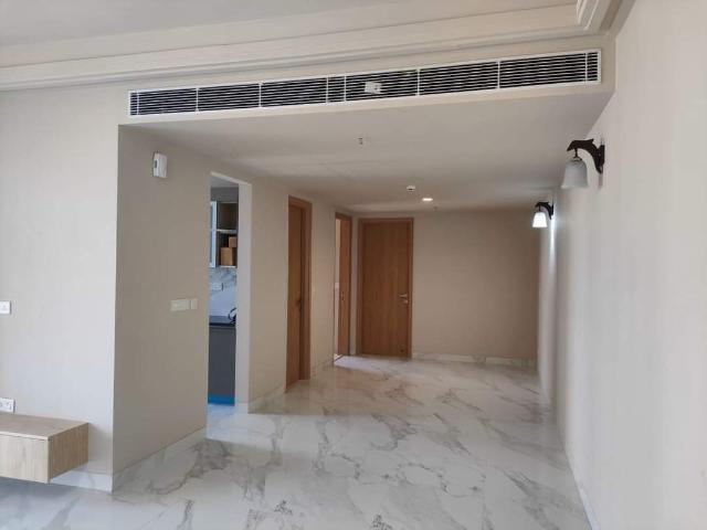 Resale | 3 BHK 1950 Sq.Ft. Apartment in Emaar The Palm Drive The Premier Terraces
