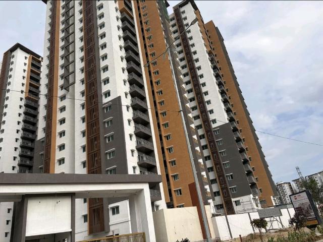 Resale | 3 BHK + 1981 Sq.Ft. Apartment in Aparna Cyber Heights