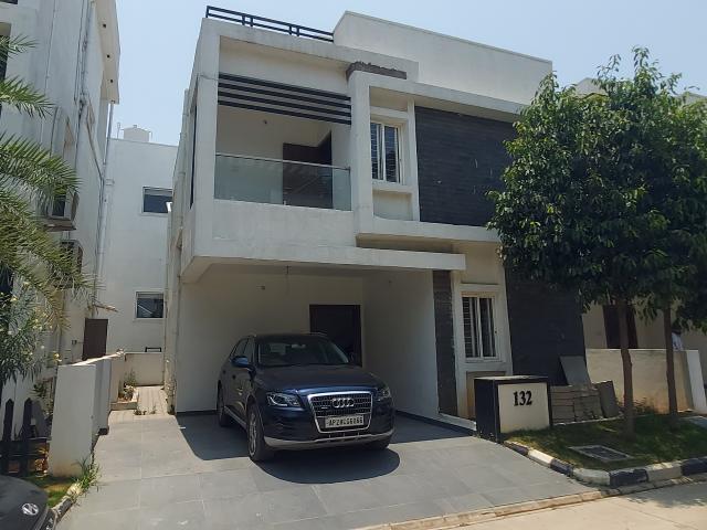 Resale | 3 BHK 1989 Sq.Ft. Villa in Srinidhi Hill Park