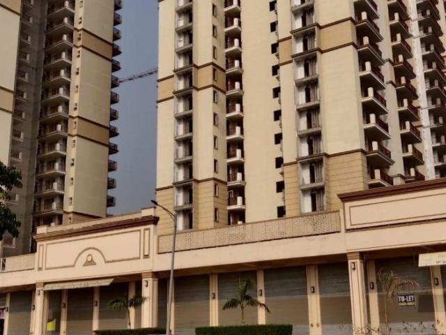 Resale | 3 BHK 1995 Sq.Ft. Apartment in Sector 82