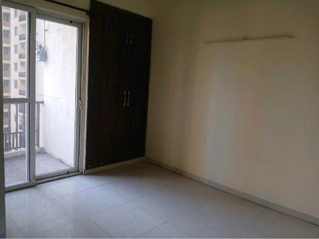 Resale | 3 BHK 1900 Sq.Ft. Apartment in Dasnac The Jewel