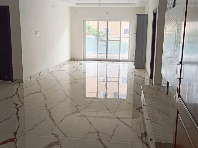 Resale | 3 BHK + 1900 Sq.Ft. Apartment in Madhapur