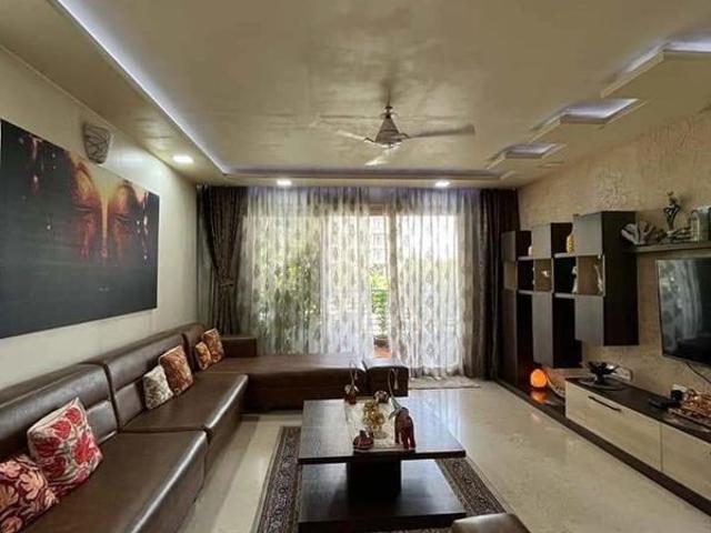 Resale | 3 BHK + 1900 Sq.Ft. Apartment in Nyati Wind Chimes