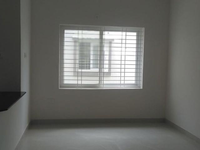 Resale | 3 BHK 1900 Sq.Ft. Apartment in Suchitra