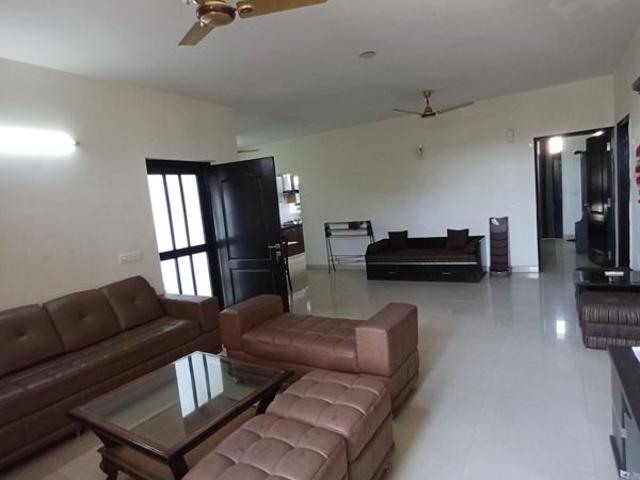 Resale | 3 BHK 1920 Sq.Ft. Apartment in Omaxe New Chandigarh
